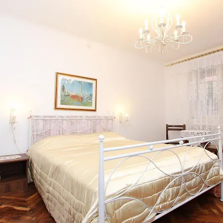 Komfortables Nur 5 Minuten Zum Zentrum Von Apartmán