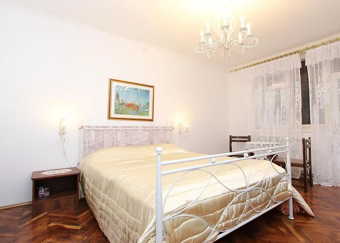 Komfortables Nur 5 Minuten Zum Zentrum Von Apartmán